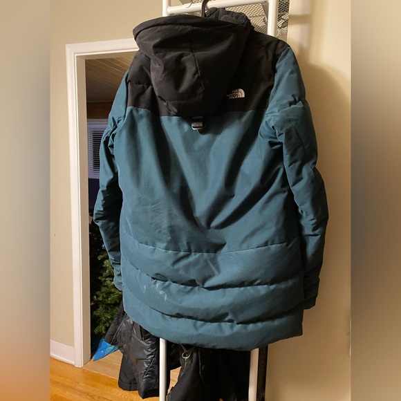 Northface winter coat - Picture 2 of 3